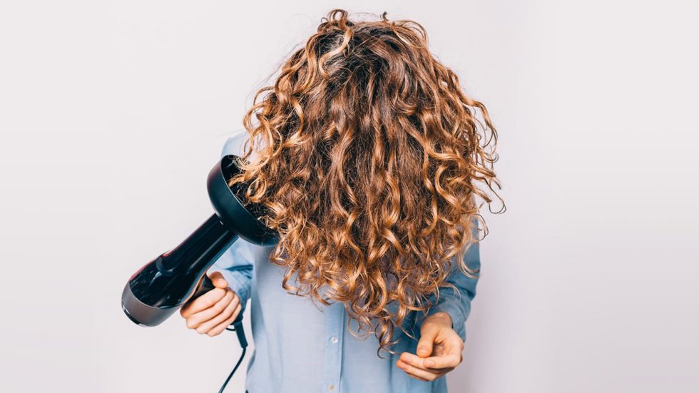 Come Asciugare I Capelli Ricci Senza Diffusore